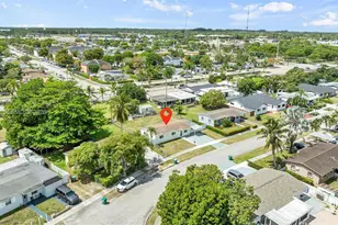 11490 Pinkston Dr, Miami, FL 33176 - Photo 37