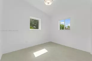 11490 Pinkston Dr, Miami, FL 33176 - Photo 35