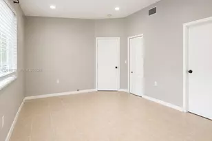 2151 NW 77th Way, Pembroke Pines, FL 33024 - Photo 19