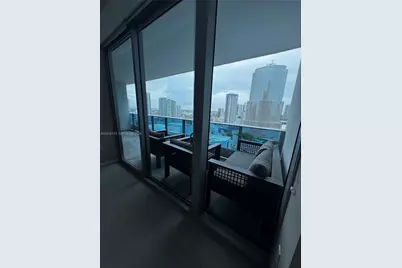 200 Biscayne Boulevard Way #3110, Miami, FL 33131 - Photo 7