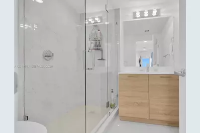 16385 Biscayne Blvd #2101, North Miami Beach, FL 33160 - Photo 23