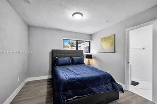 1324 NE 151st St, North Miami Beach, FL 33162 - Photo 9