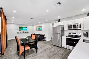 1324 NE 151st St, North Miami Beach, FL 33162 - Photo 5