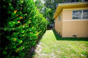 1100 NE 160th Terrace, North Miami Beach, FL 33162 - Photo 3