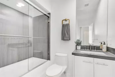 820 NE 7th St #G, Fort Lauderdale, FL 33304 - Photo 41
