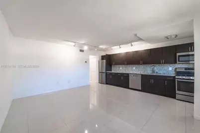 525 Meridian Ave #305, Miami Beach, FL 33139 - Photo 3