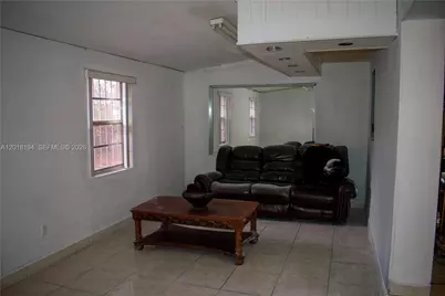 5349 W 14th Ln, Hialeah, FL 33012 - Photo 13