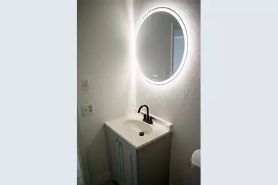 5349 W 14th Ln, Hialeah, FL 33012 - Photo 19