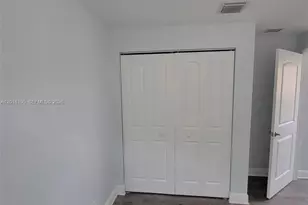 1809 NW 8th Pl, Fort Lauderdale, FL 33311 - Photo 13