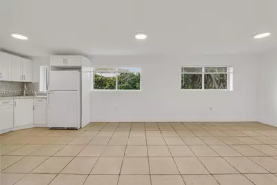 628 SW 8th Ave, Homestead, FL 33030 - Photo 9