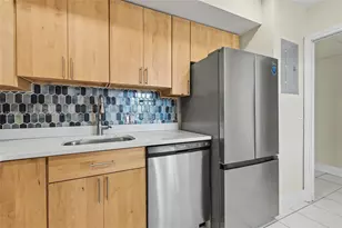 3250 N Palm Aire Dr, Pompano Beach, FL 33069 - Photo 7