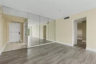 3250 N Palm Aire Dr, Pompano Beach, FL 33069 - Photo 33