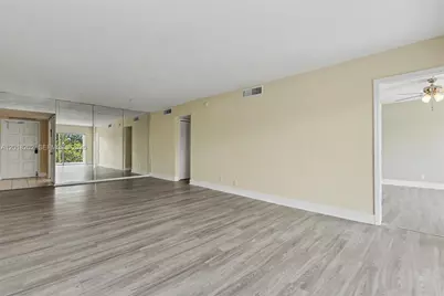 3250 N Palm Aire Dr #406, Pompano Beach, FL 33069 - Photo 35