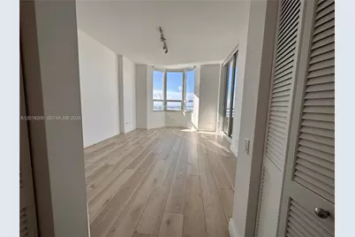 808 Brickell Key Dr #3608, Miami, FL 33131 - Photo 23