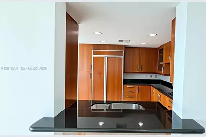19400 Turnberry Way #1132, Aventura, FL 33180 - Photo 11