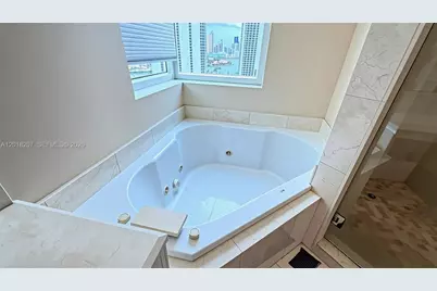 19400 Turnberry Way #1132, Aventura, FL 33180 - Photo 27