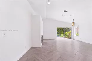 4334 Mahogany Ridge Dr, Weston, FL 33331 - Photo 9