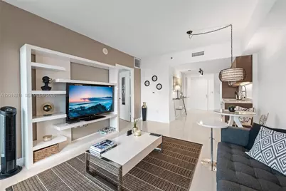 465 Brickell Ave #904, Miami, FL 33131 - Photo 11