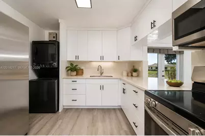 1530 NW 47th Ave, Lauderhill, FL 33313 - Photo 9