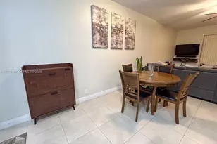 2042 Madeira Dr, Weston, FL 33327 - Photo 5