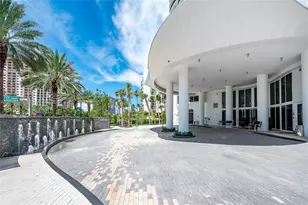 17201 Collins Ave, Sunny Isles Beach, FL 33160 - Photo 41