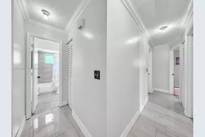 1027 SW 49th Ter, Margate, FL 33068 - Photo 19