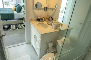 1717 N Bayshore Dr, Miami, FL 33132 - Photo 21