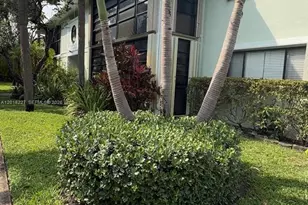 761 NE 199th St, Miami, FL 33179 - Photo 1