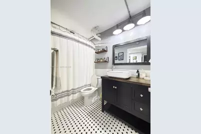 761 NE 199th St #102, Miami, FL 33179 - Photo 11