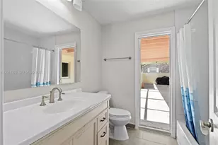 3165 NW 116th Ave, Coral Springs, FL 33065 - Photo 17