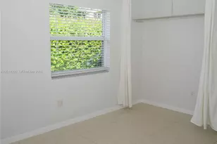 149 NW 17th Pl, Miami, FL 33125 - Photo 17