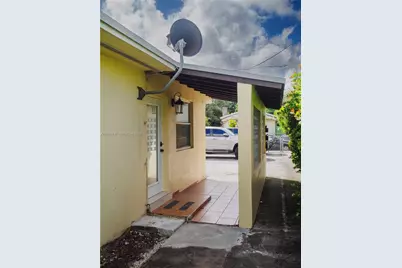 149 NW 17th Pl, Miami, FL 33125 - Photo 7