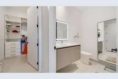 1030 15th St #201, Miami Beach, FL 33139 - Photo 11