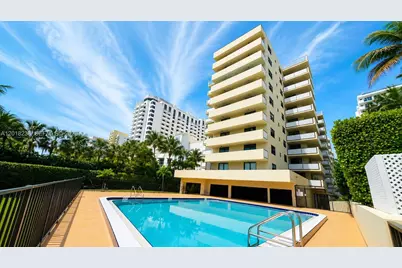 1621 Collins Ave #310, Miami Beach, FL 33139 - Photo 1