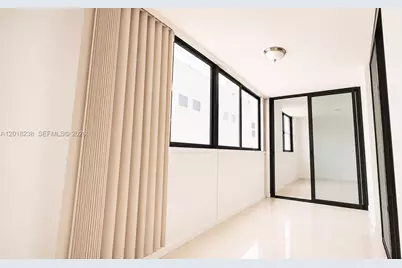 1621 Collins Ave #310, Miami Beach, FL 33139 - Photo 17