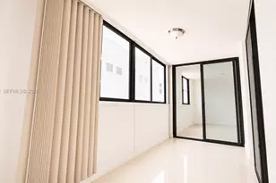 1621 Collins Ave, Miami Beach, FL 33139 - Photo 17