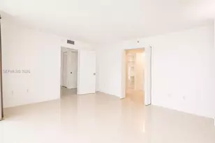 1621 Collins Ave, Miami Beach, FL 33139 - Photo 19