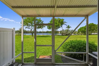 4065 Crystal Lake Dr, Deerfield Beach, FL 33064 - Photo 19