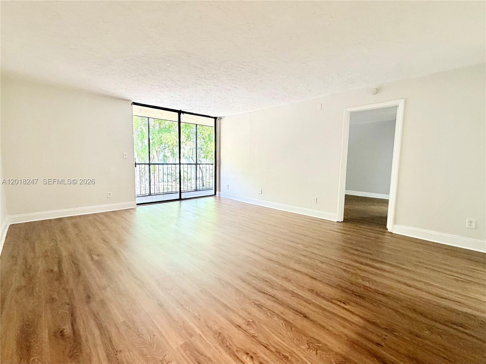 450 Commodore Dr #214 - 450 Commodore Dr #214, Plantation, FL 33325 Luxury Property | Jose Angel Pina