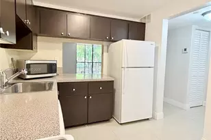 450 Commodore Dr, Plantation, FL 33325 - Photo 7