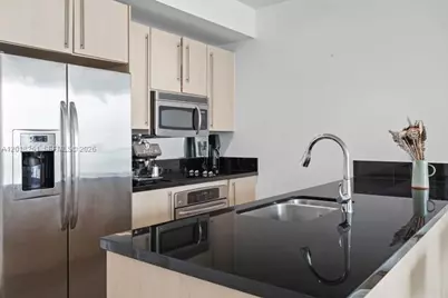79 SW 12th St #3110-S, Miami, FL 33130 - Photo 7