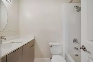 532 SW 79th Ave, Miami, FL 33144 - Photo 9