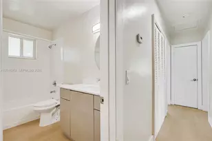 532 SW 79th Ave, Miami, FL 33144 - Photo 11