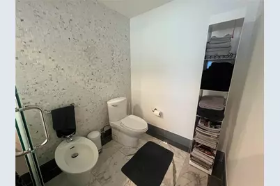 200 Biscayne Boulevard Way #3106, Miami, FL 33131 - Photo 19
