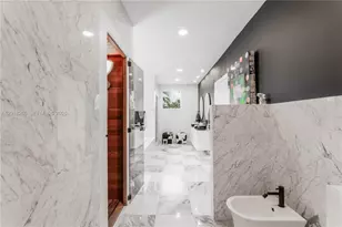 9715 SW 89th Ct, Miami, FL 33176 - Photo 19