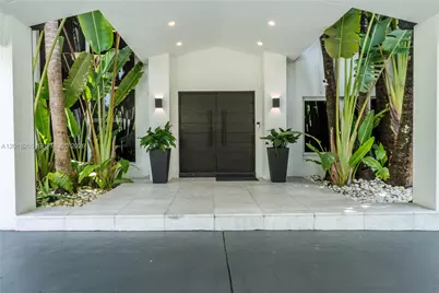 9715 SW 89th Ct, Miami, FL 33176 - Photo 3
