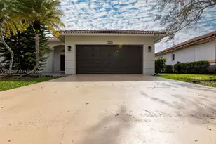 16894 Crestview Ln, Weston, FL 33326 - Photo 55