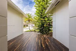 16894 Crestview Ln, Weston, FL 33326 - Photo 57
