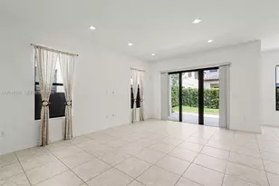 3323 W 96 Pl, Hialeah, FL 33018 - Photo 9