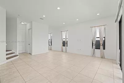 3323 W 96th Pl, Hialeah, FL 33018 - Photo 7
